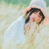 桜桃喵《田野》主题写真：29张全套美图