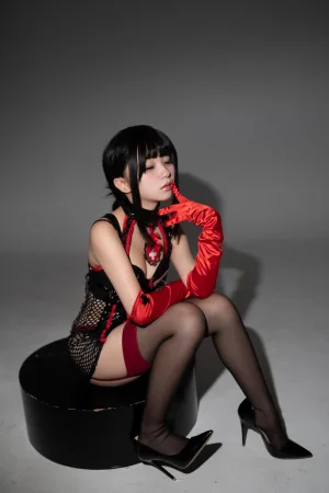 花铃《特工护士》主题写真：31张全套美图