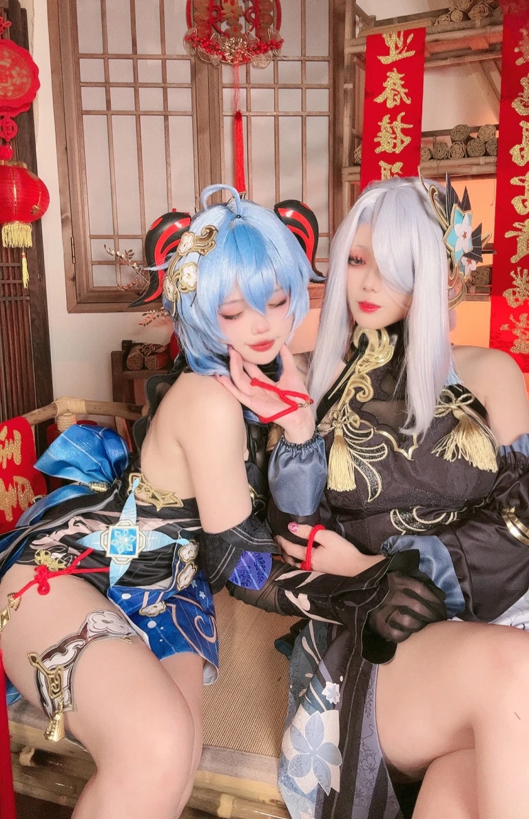 九言&小瑶幺幺《原神新春 甘雨&申鹤海灯节双人》主题写真：34张全套美图，含8个视频