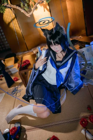 是一只熊仔《桐生桔梗》主题写真：40张全套美图
