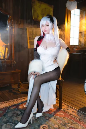 前羽《碧蓝航线 德雷克》主题写真：41张全套美图
