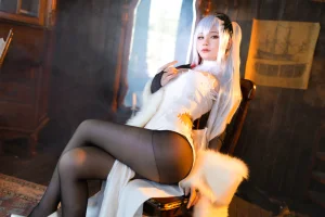 前羽《碧蓝航线 德雷克》主题写真：41张全套美图