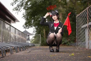 屿鱼《蔚蓝档案 春日椿 导游》主题写真：55张全套美图