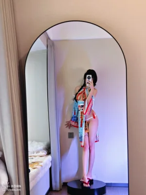 麻薯好吃《万圣节小僵尸》主题写真：66张全套美图