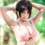 抱走莫子《室外性感套》主题写真：80张全套美图