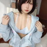 迷之呆梨《Fantia 2022年12月会员合集（8期）》主题写真：167张全套美图，含6个视频