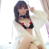 依酱《黑色情趣内衣》主题写真：28张全套美图