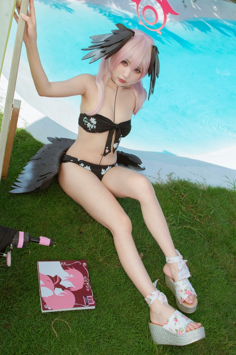 是一只熊仔《下江小春》主题写真：100张全套美图