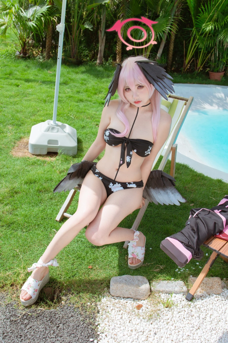是一只熊仔《下江小春》主题写真：100张全套美图
