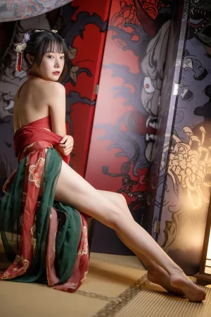 香草喵露露《2022春节贺图》主题写真：61张全套美图，含1个视频