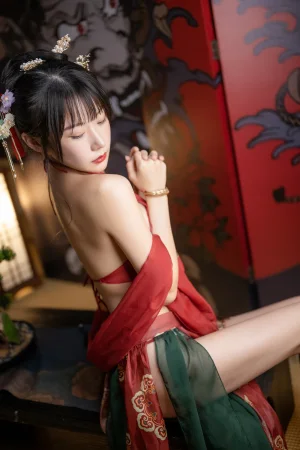 香草喵露露《2022春节贺图》主题写真：61张全套美图，含1个视频
