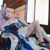 宮本桜《碧蓝航线 信浓 原皮》主题写真：20张全套美图