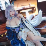 宮本桜《碧蓝航线 信浓 原皮》主题写真：20张全套美图