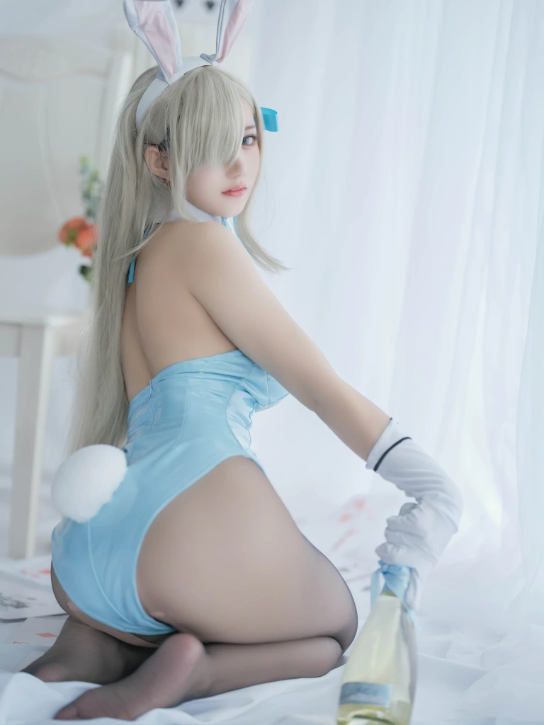小仓千代《明日奈 兔女郎》主题写真：22张全套美图