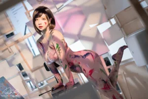 皮皮奶《生日贺图》主题写真：30张全套美图