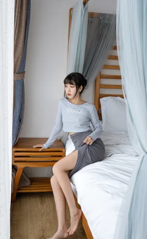 不呆猫《吉他姐姐》主题写真：38张全套美图，含3个视频