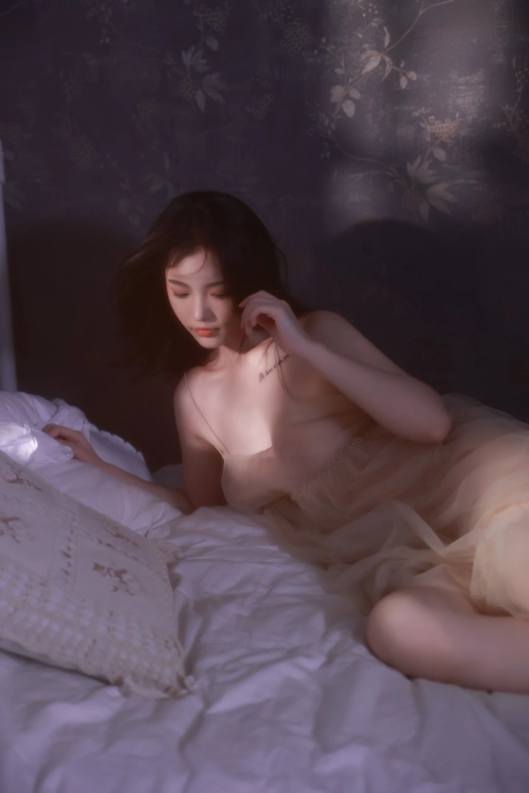 桃良阿宅《核桃》主题写真：41张全套美图