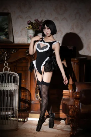 花铃《马戏团芭蕾 吊带袜高叉》主题写真：43张全套美图