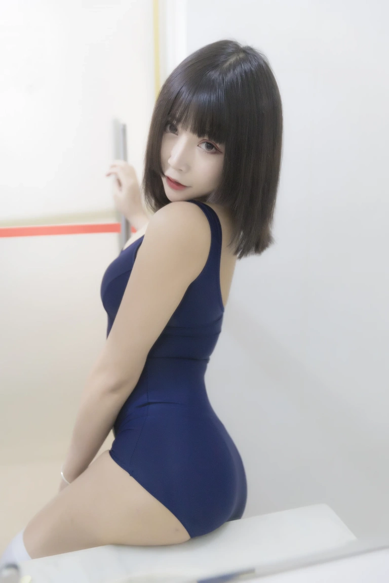 抱走莫子《死库水》主题写真：48张全套美图