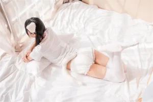 木棉棉《猫系少女》主题写真：50张全套美图