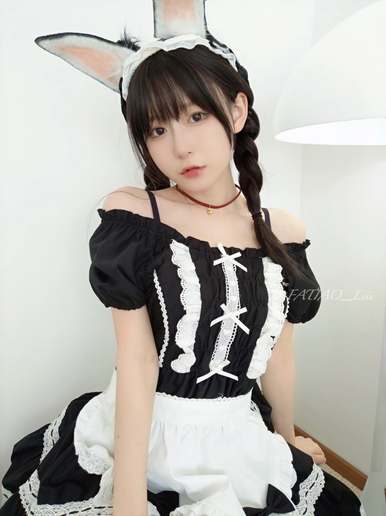 迷之呆梨《Fantia 2023年01月会员合集（10期）》主题写真：235张全套美图，含6个视频