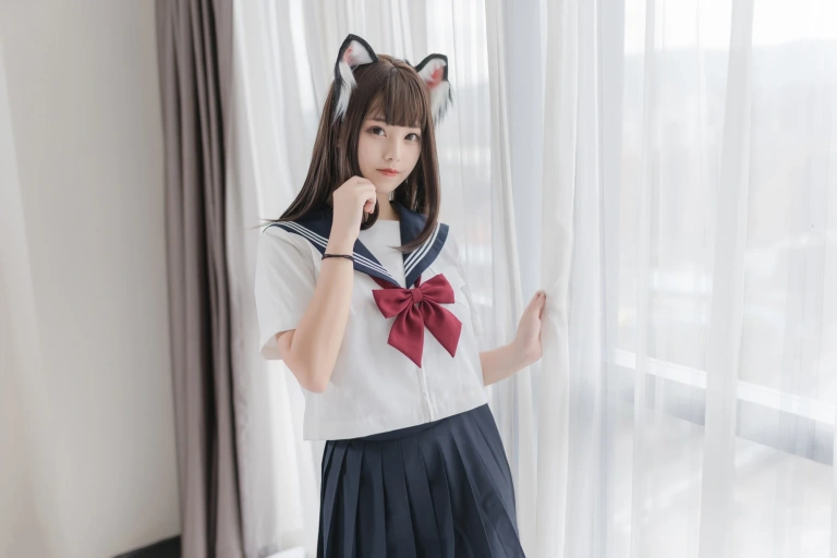 蜜汁猫裘《猫耳JK》主题写真：40张全套美图