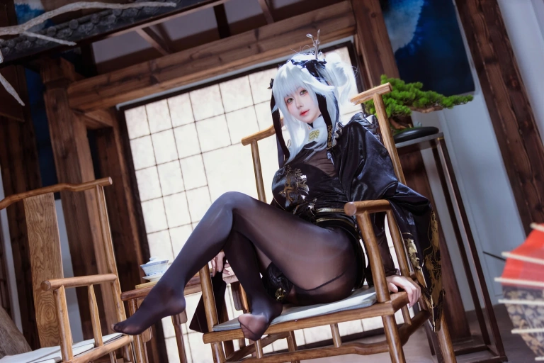 末夜《NIKKE 胜利女神 布兰儿》主题写真：29张全套美图