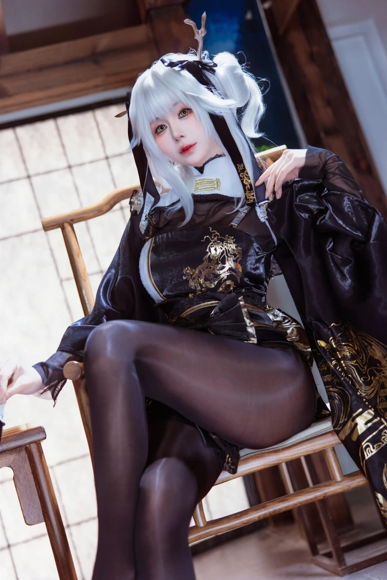 末夜《NIKKE 胜利女神 布兰儿》主题写真：29张全套美图