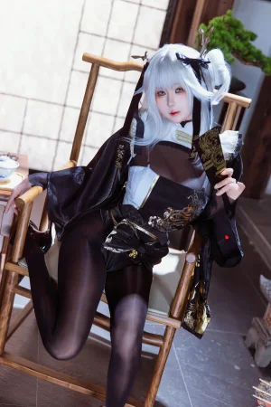 末夜《NIKKE 胜利女神 布兰儿》主题写真：29张全套美图