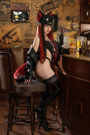 七月喵子《幻想兽娘集月食 火狄娅》主题写真：23张全套美图