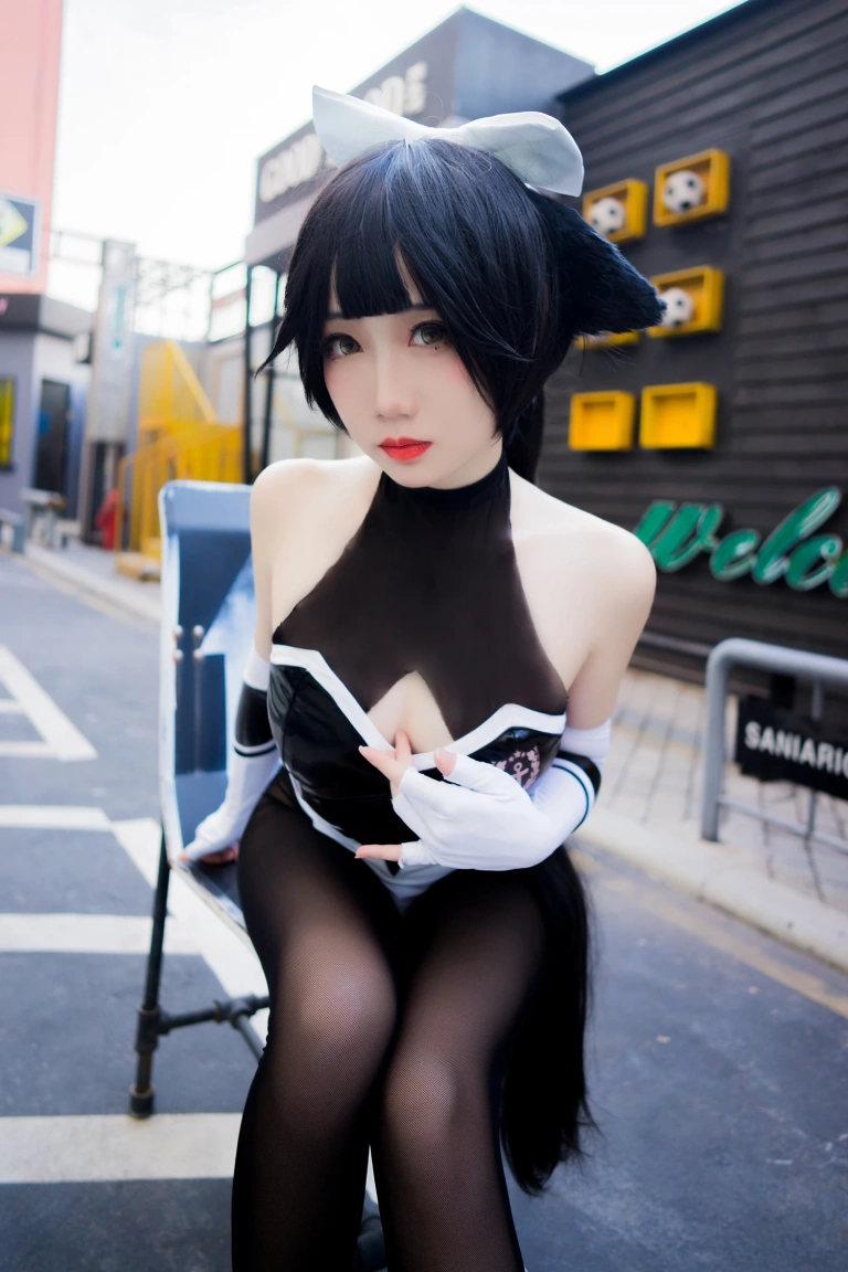 焖焖碳《高雄赛车娘》主题写真：23张全套美图