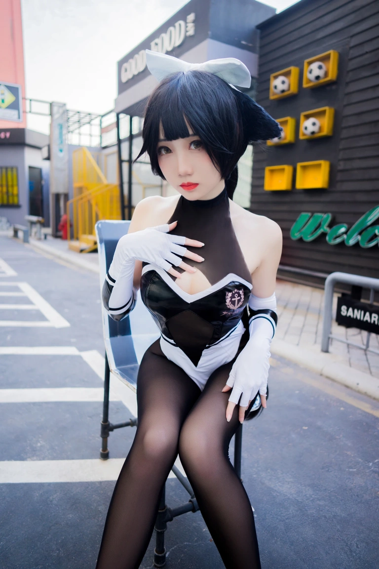 焖焖碳《高雄赛车娘》主题写真：23张全套美图