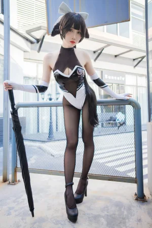 焖焖碳《高雄赛车娘》主题写真：23张全套美图