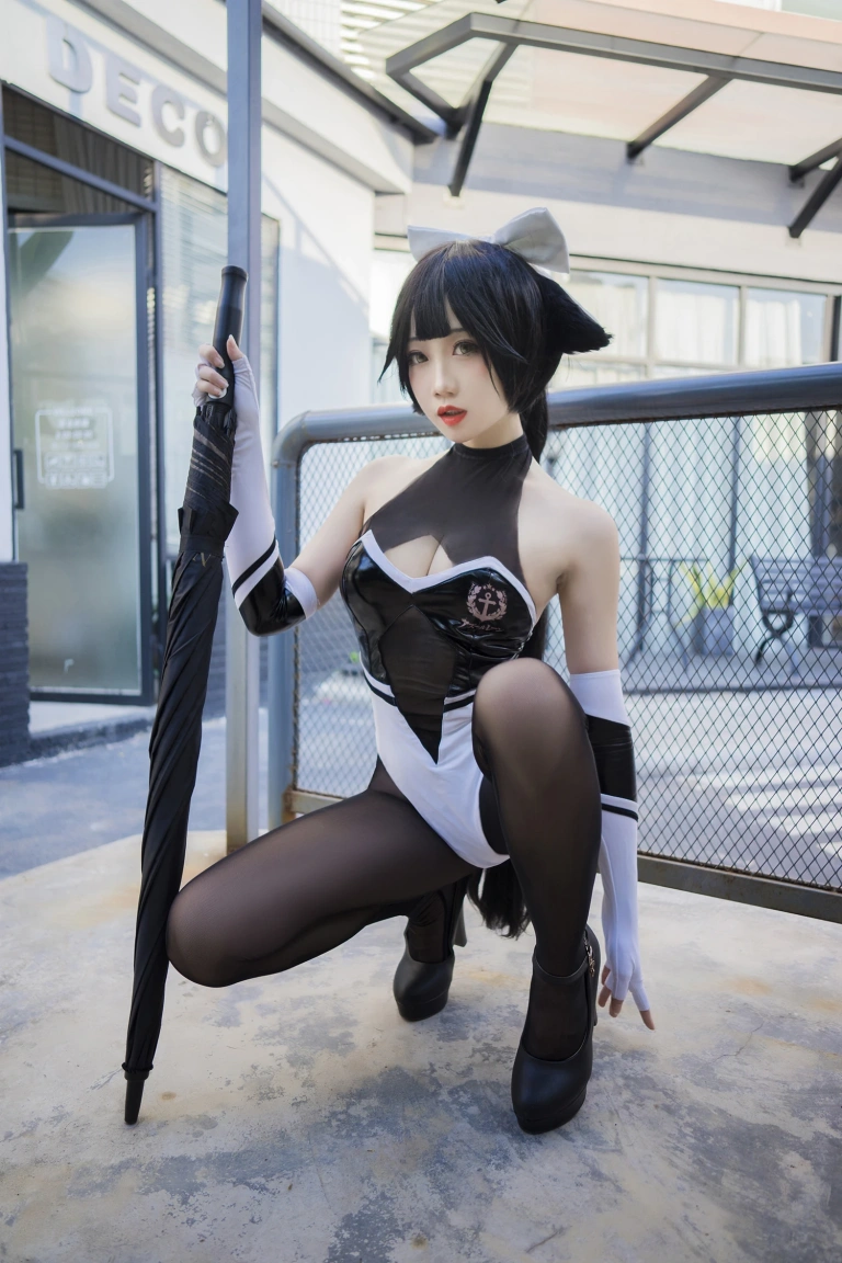 焖焖碳《高雄赛车娘》主题写真：23张全套美图