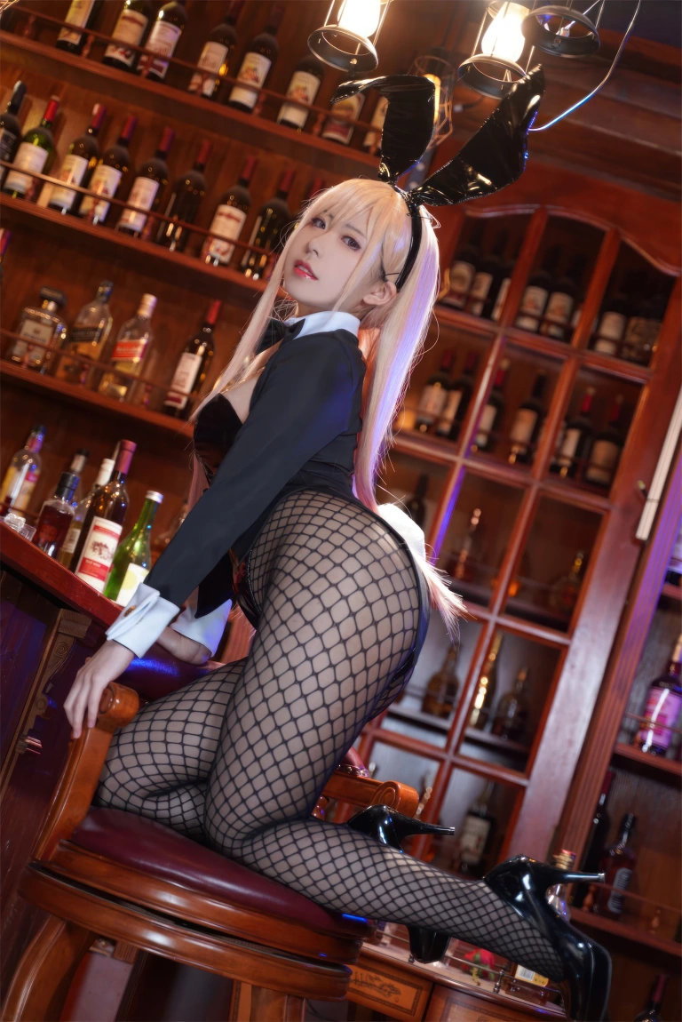 虎森森《喜多川海梦兔女郎》主题写真：30张全套美图，含1个视频