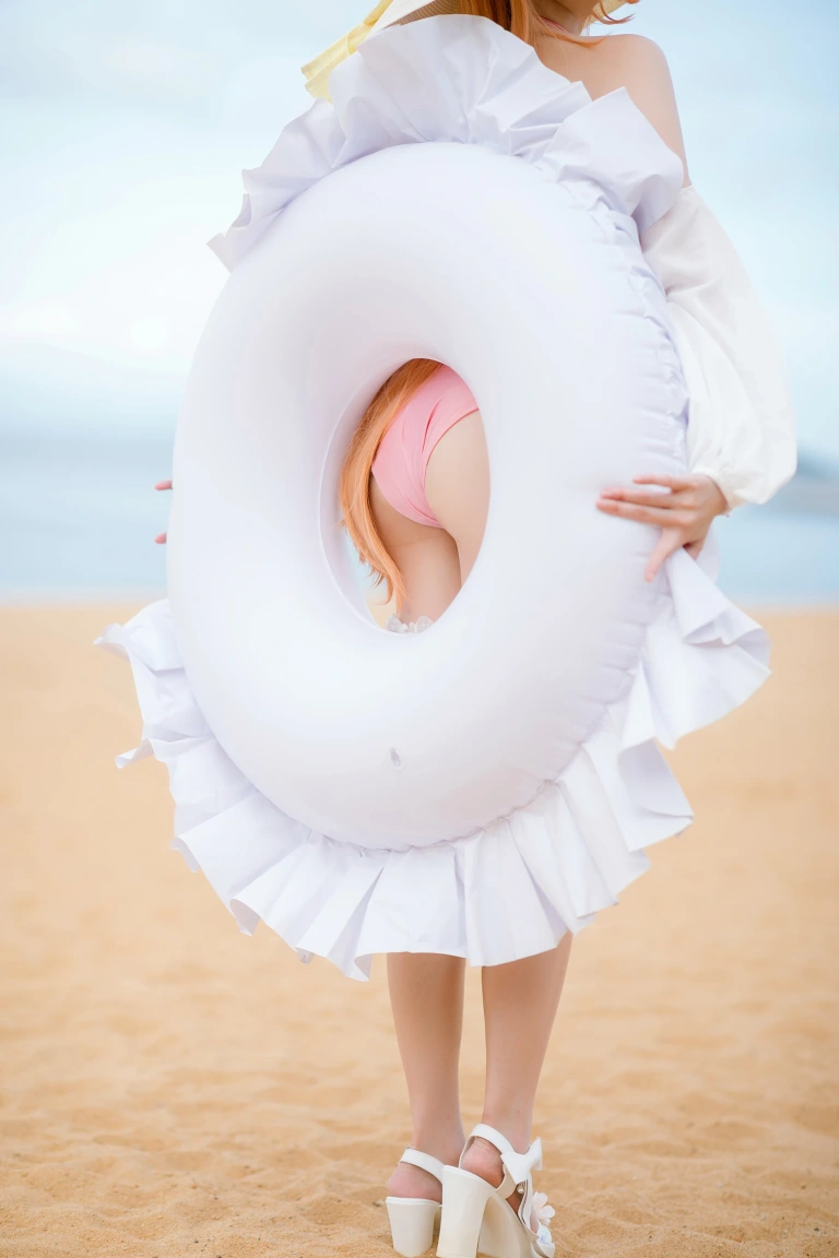 瓜希酱《黎塞留 泳装》主题写真：32张全套美图