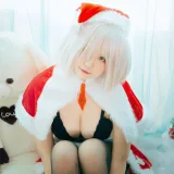 阿半今天很开心《玛修圣诞》主题写真：40张全套美图