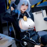 九柒喵《蔚蓝档案 天雨亚子》主题写真：46张全套美图