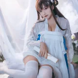是一只熊仔《逸仙》主题写真：50张全套美图