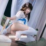 是一只熊仔《逸仙》主题写真：50张全套美图