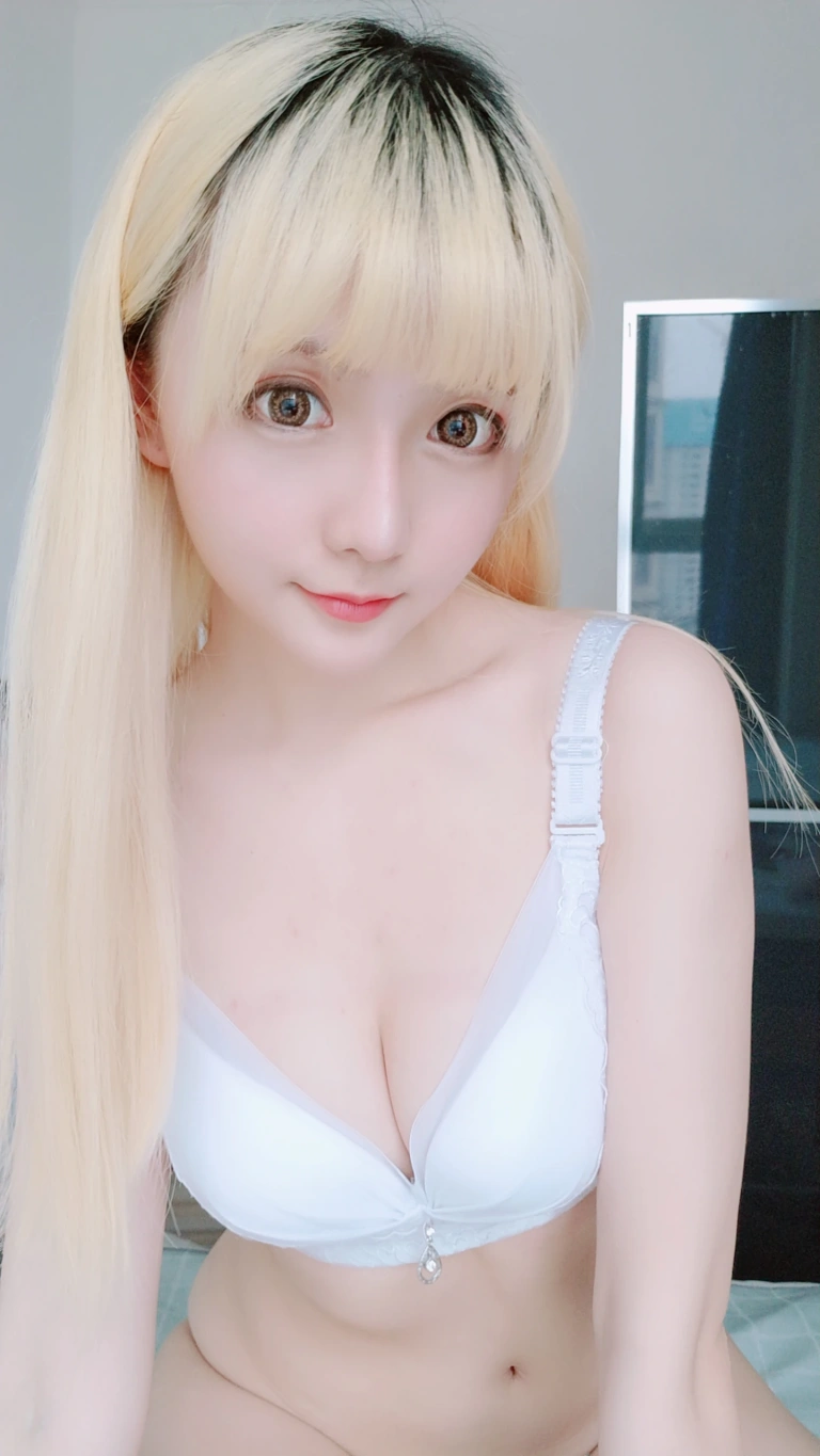 星之迟迟《定制 6-26 体操服》主题写真：60张全套美图，含3个视频