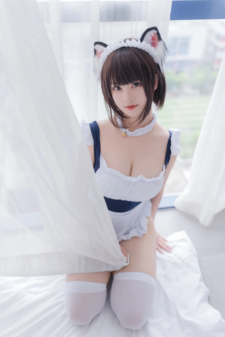 蜜汁猫裘《女仆兽耳娘》主题写真：71张全套美图