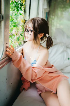 神沢永莉《夏日果实》主题写真：120张全套美图