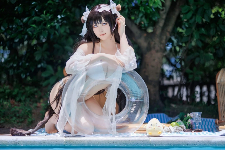 屿鱼《碧蓝航线 樫野泳装》主题写真：25张全套美图