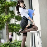 香草喵露露《丝袜西装诱惑》主题写真：25张全套美图