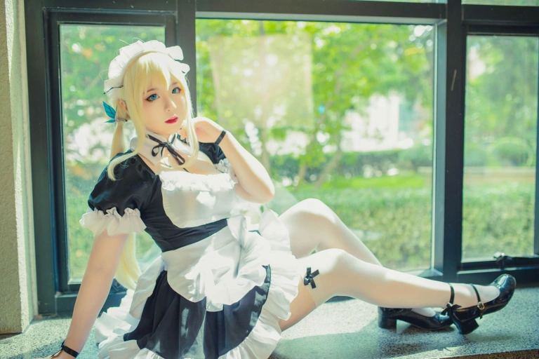 皮皮奶《柏崎星奈女仆》主题写真：35张全套美图