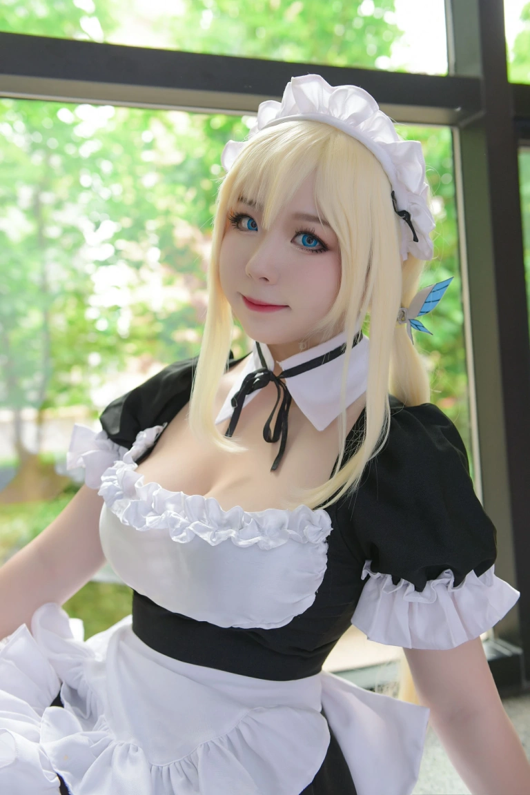 皮皮奶《柏崎星奈女仆》主题写真：35张全套美图
