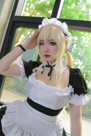 皮皮奶《柏崎星奈女仆》主题写真：35张全套美图