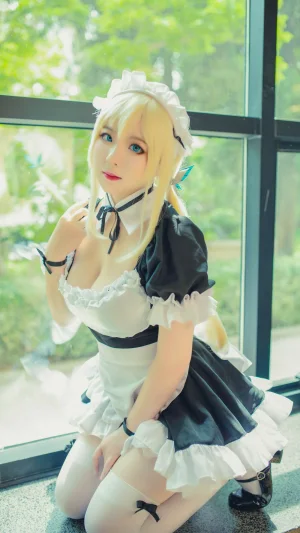 皮皮奶《柏崎星奈女仆》主题写真：35张全套美图