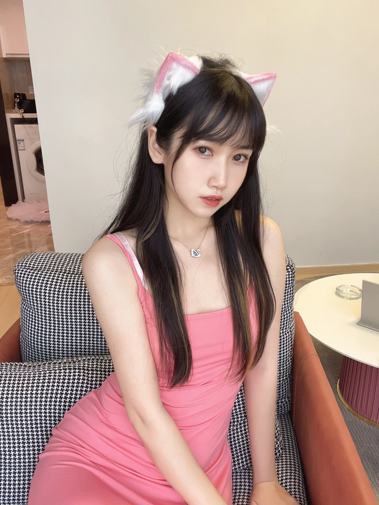 不呆猫《浴室粉色激凸人妻》主题写真：39张全套美图，含1个视频